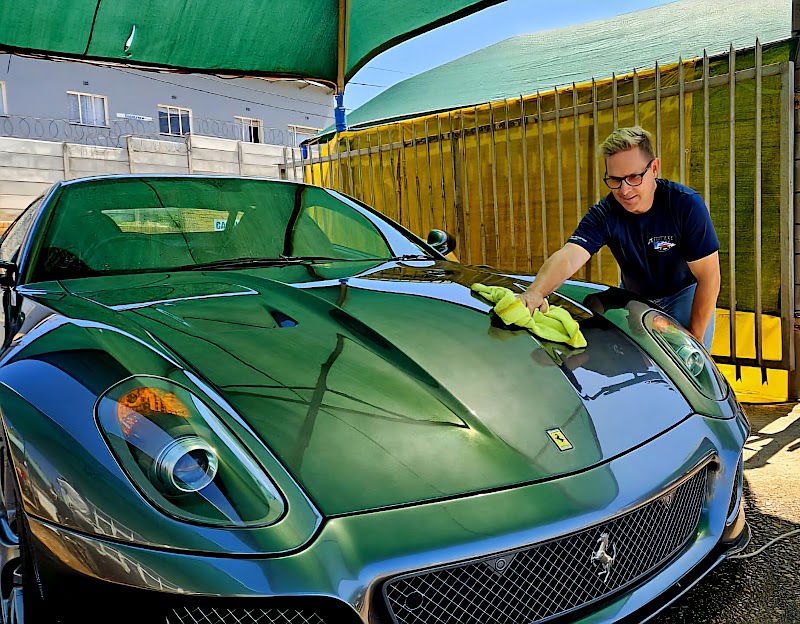 De Bakke Car Wash - Photo 3